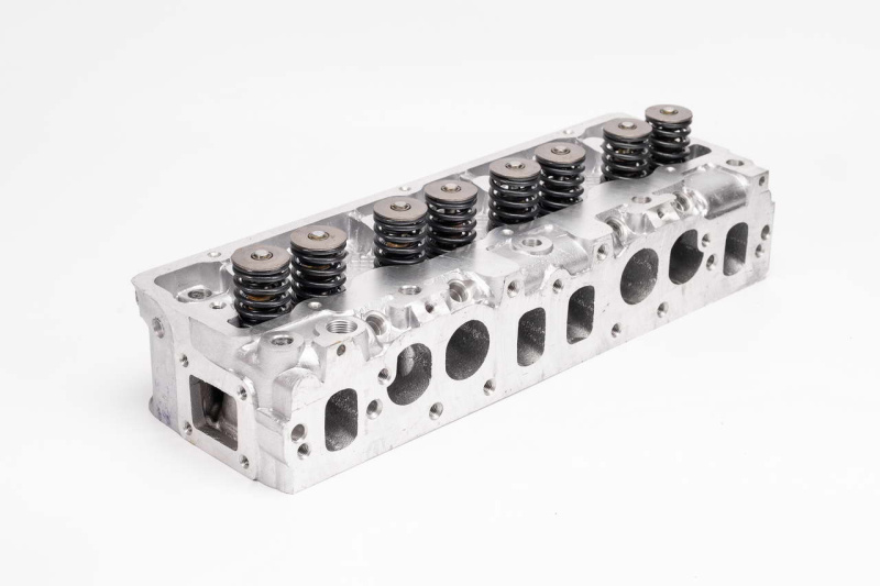 Головка блока цилиндров УМЗ-4213 с клапанами, крепежом и прокладкой ГАЗ Оригинал