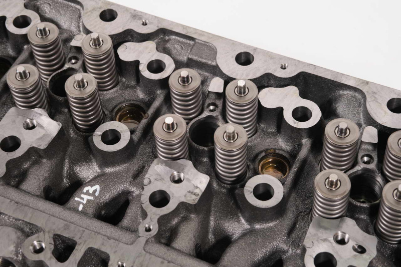 Головка блока ЯМЗ-53443 в сборе с клапанами ЕВРО-5 ГАЗ Оригинал