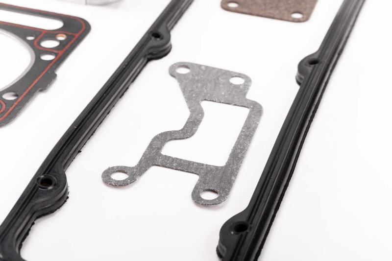 Головка блока цилиндров УМЗ-4216 с клапанами, крепежом и прокладкой Евро-3 ГАЗ Оригинал