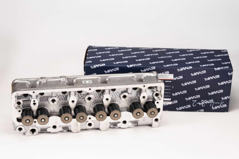 Головка блока цилиндров УМЗ-4178, 421, 4218 УАЗ с клапанами, крепежом и прокладкой АИ-92 ГАЗ Оригина
